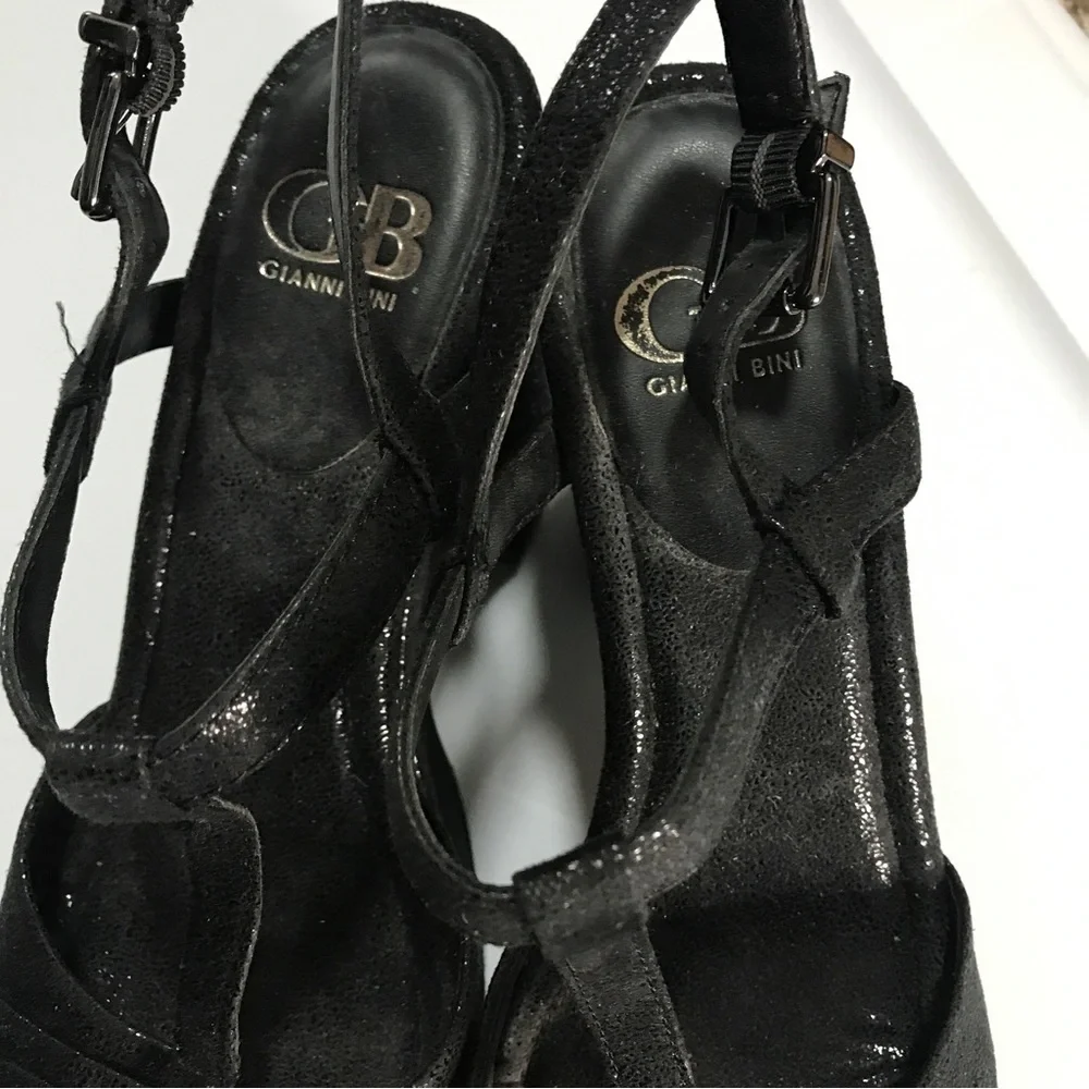 Gianni Bini black sparkle strappy chunky heels size 9M